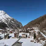 Residenz Edelweiss Saas310 Hébergement de vacances *